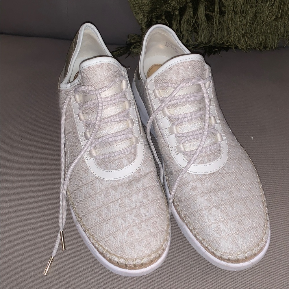 Michael Kors Finch Lace-up Canvas Low Top Sneaker Sz 10